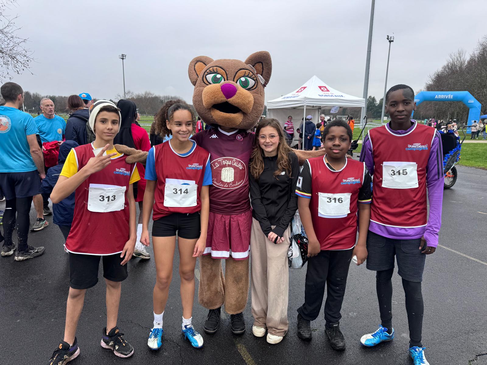 Champions académiques de cross par équipe !